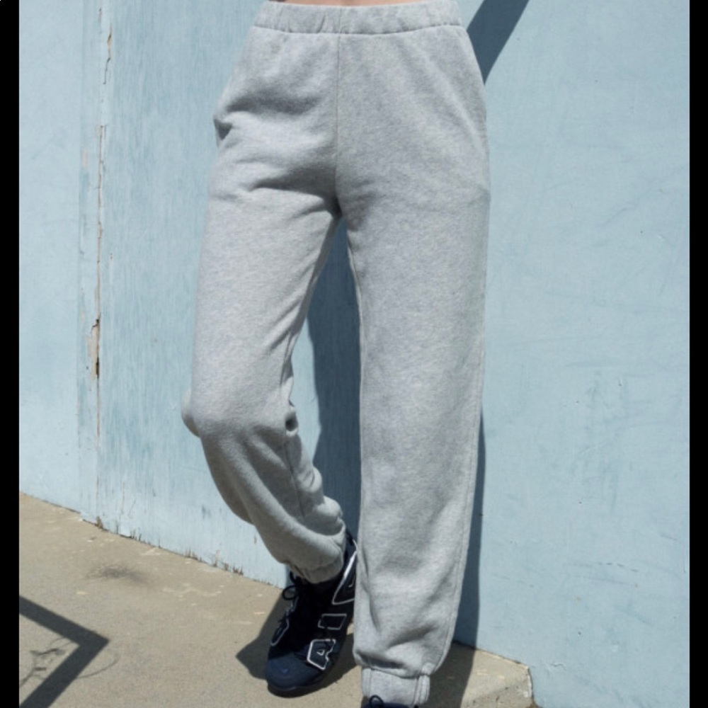 ✨BRANDY MELVILLE SWEATPANTS✨